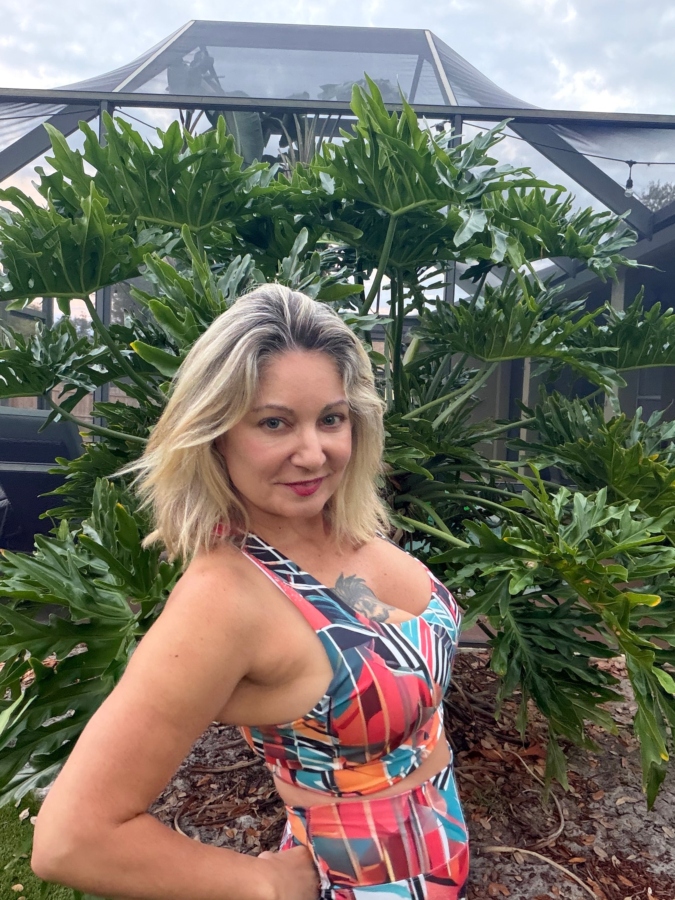 Tribal Bloom Eco Sports Bra – High-Impact & Colorful