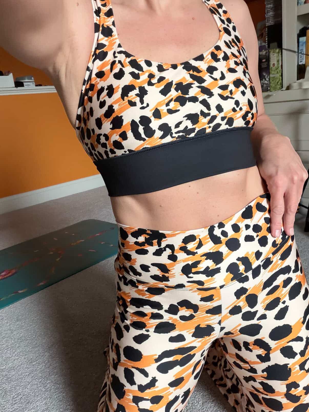 Savage Cheetah Flare Yoga Leggings – Women’s