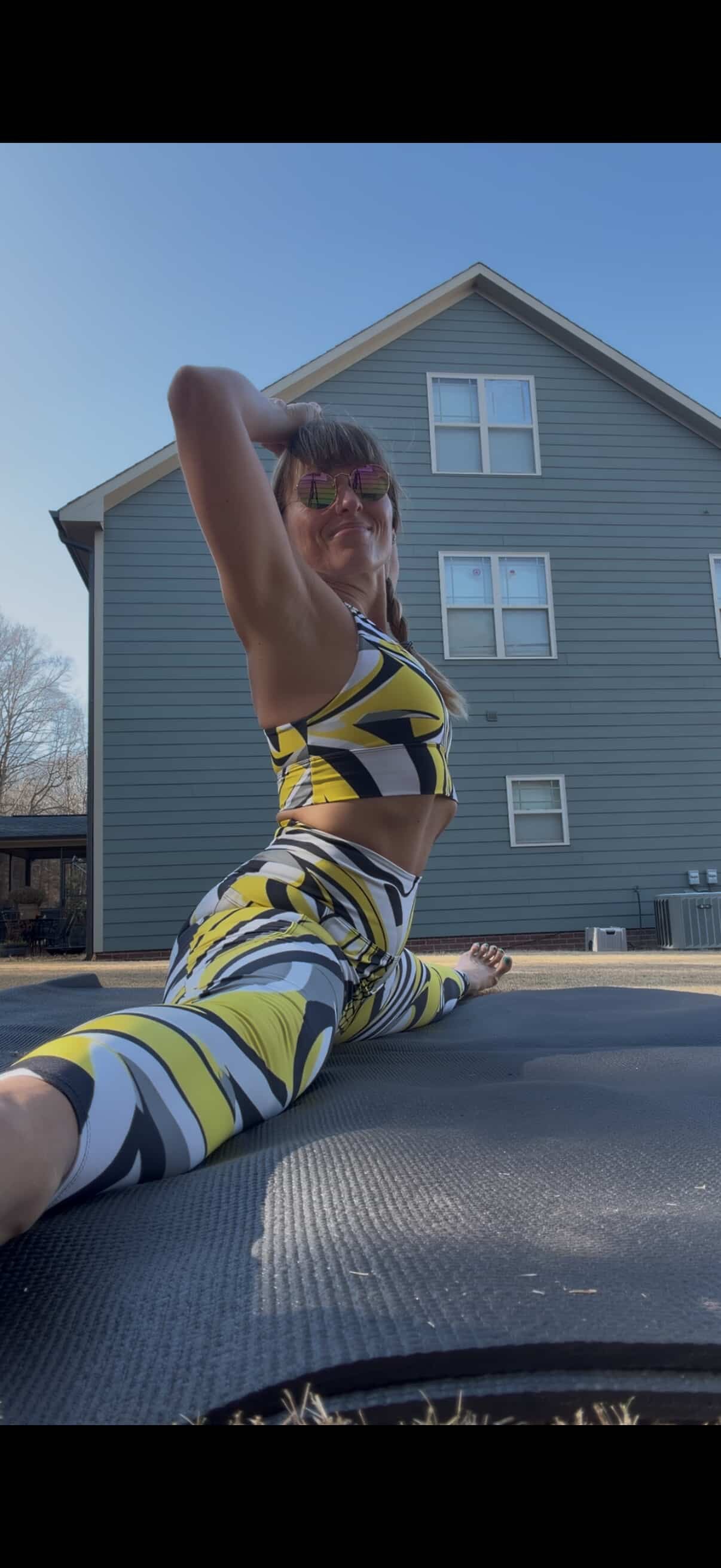 Jazzy Lemon Drop Sports Bra — Eco Compression