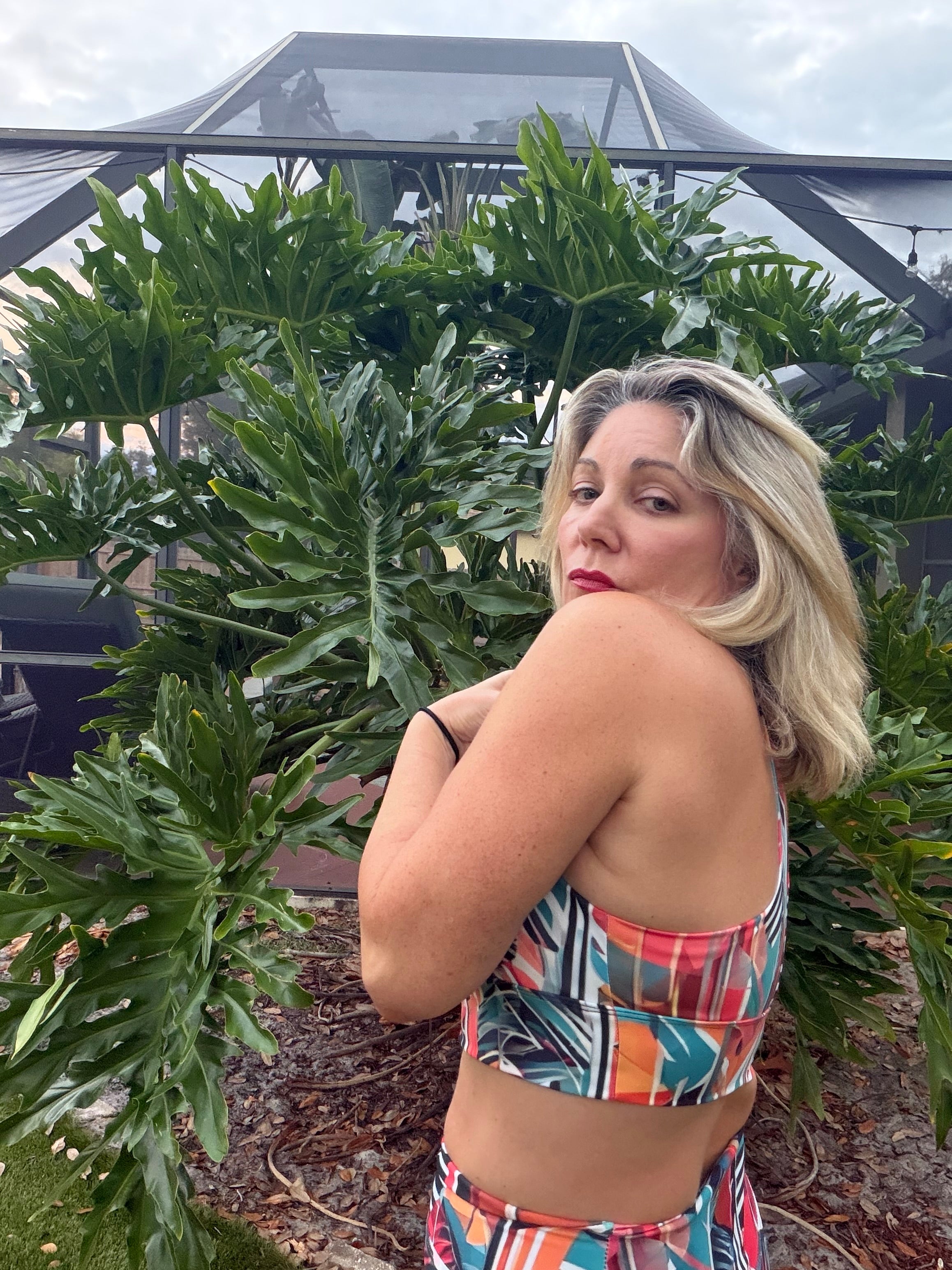 Tribal Bloom Eco Sports Bra – High-Impact & Colorful