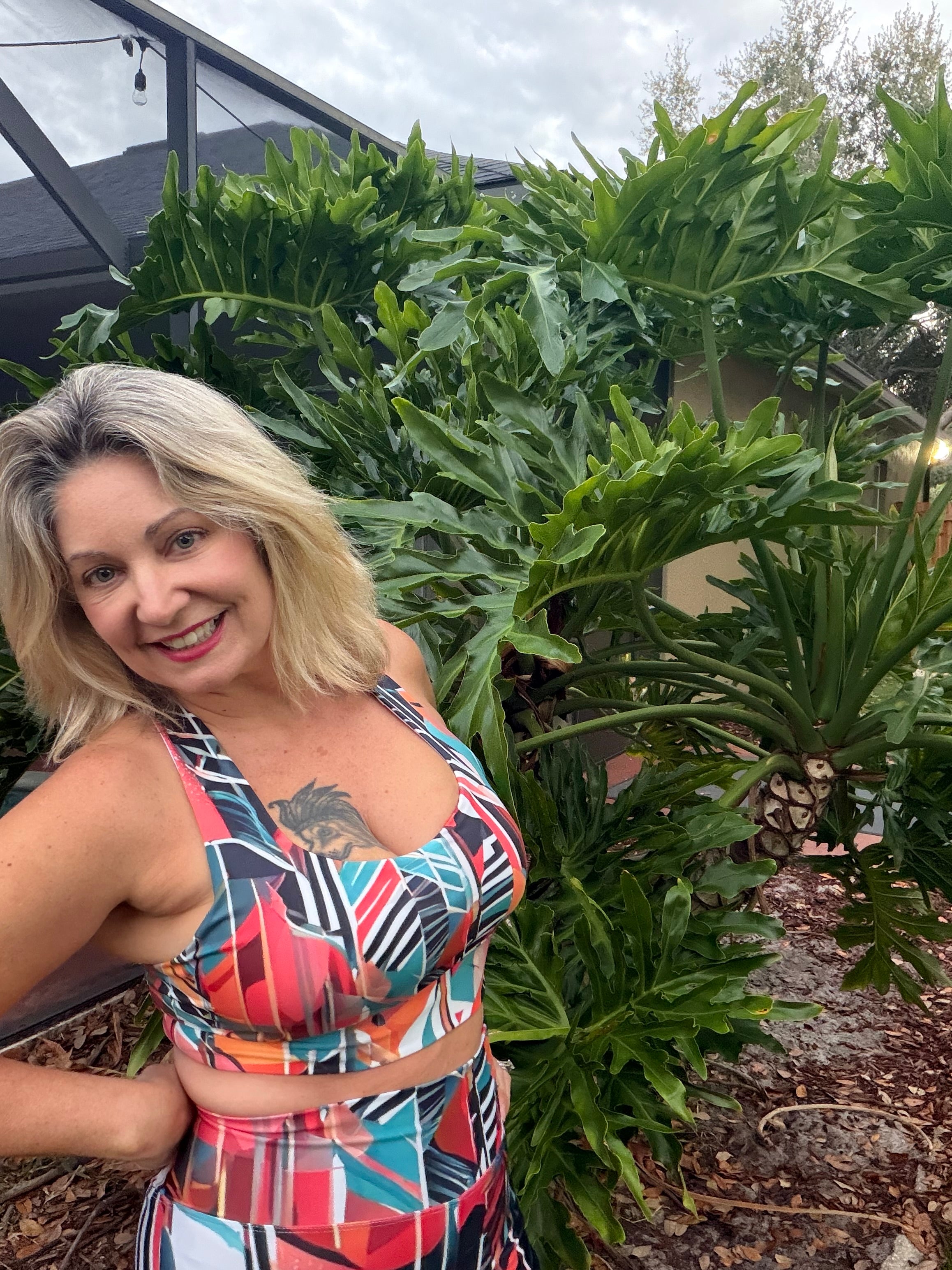 Tribal Bloom Eco Sports Bra – High-Impact & Colorful