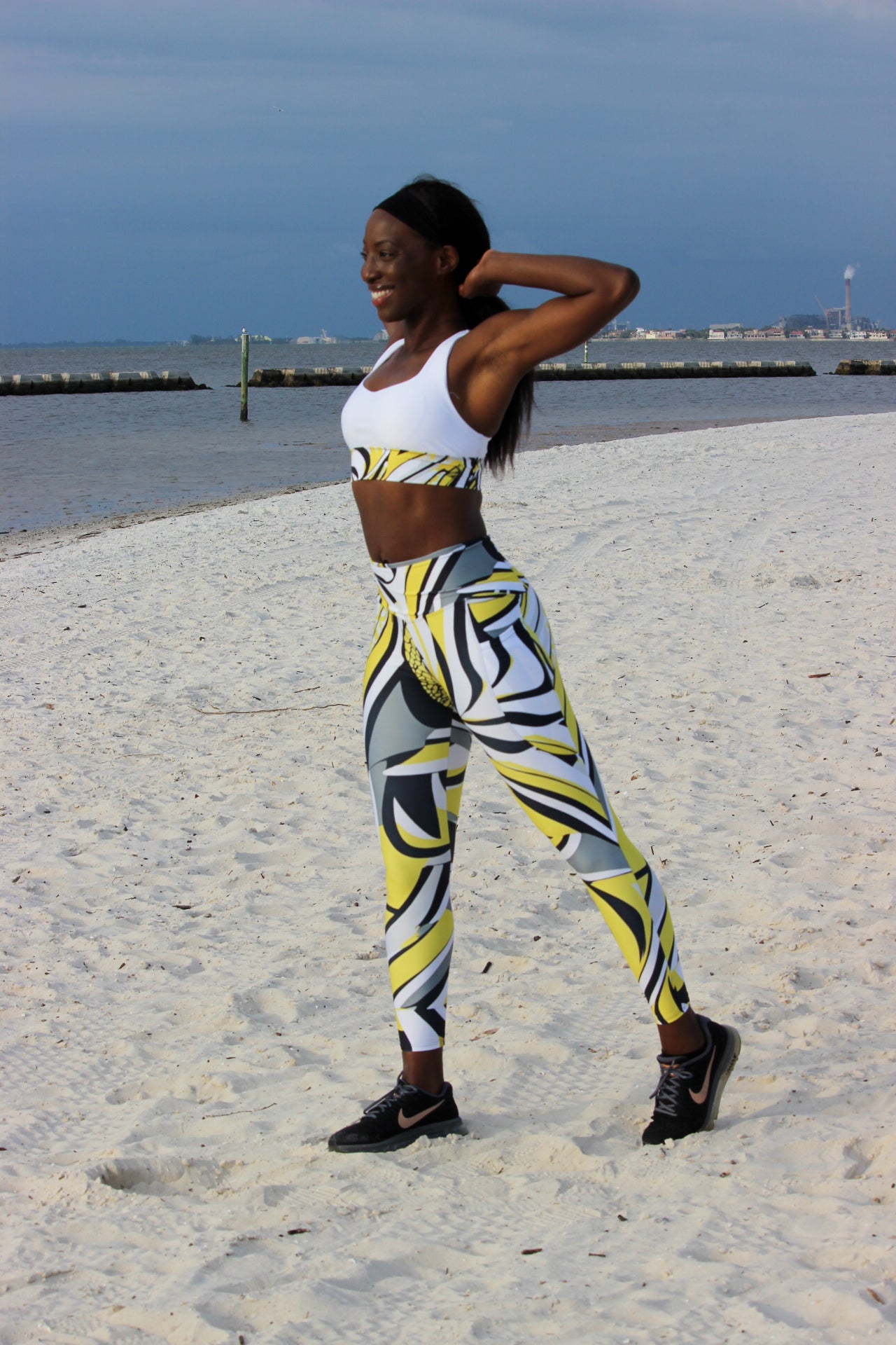 White Jazzy Lemon Drop Geometric Sports Bra