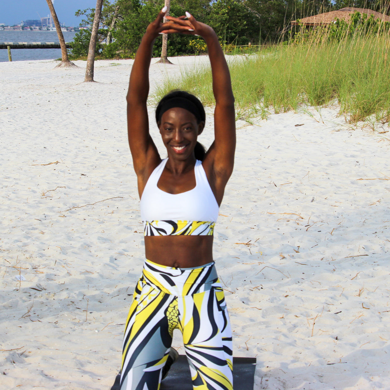 White Jazzy Lemon Drop Geometric Sports Bra