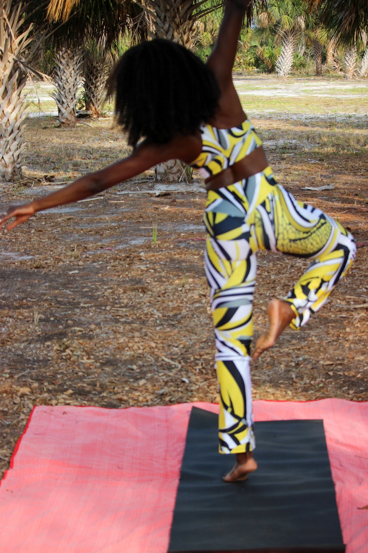 Jazzy Lemon Drop Geometric Eco Friendly Flare Leggings