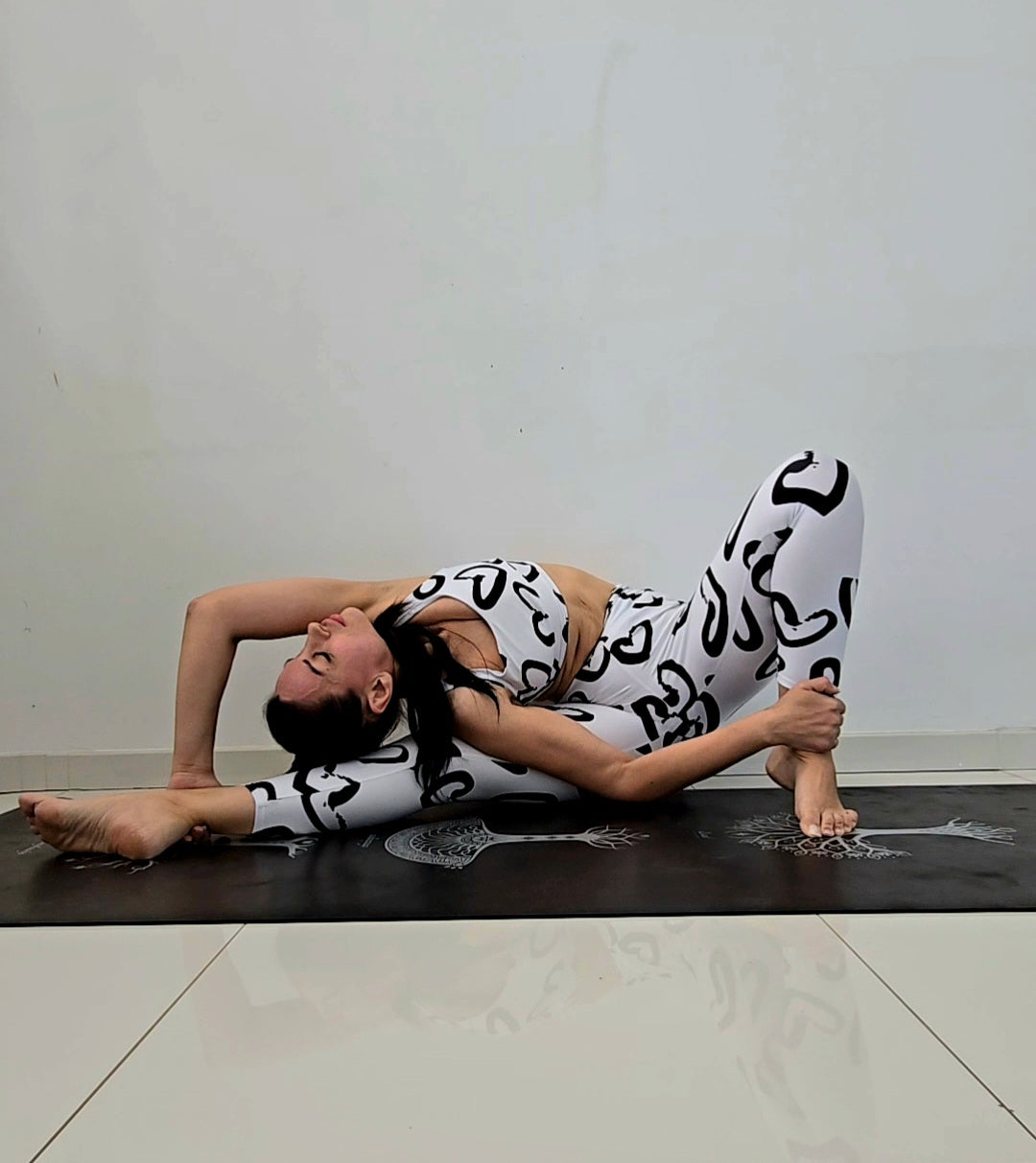 White & Black Heart Print Sports Bra