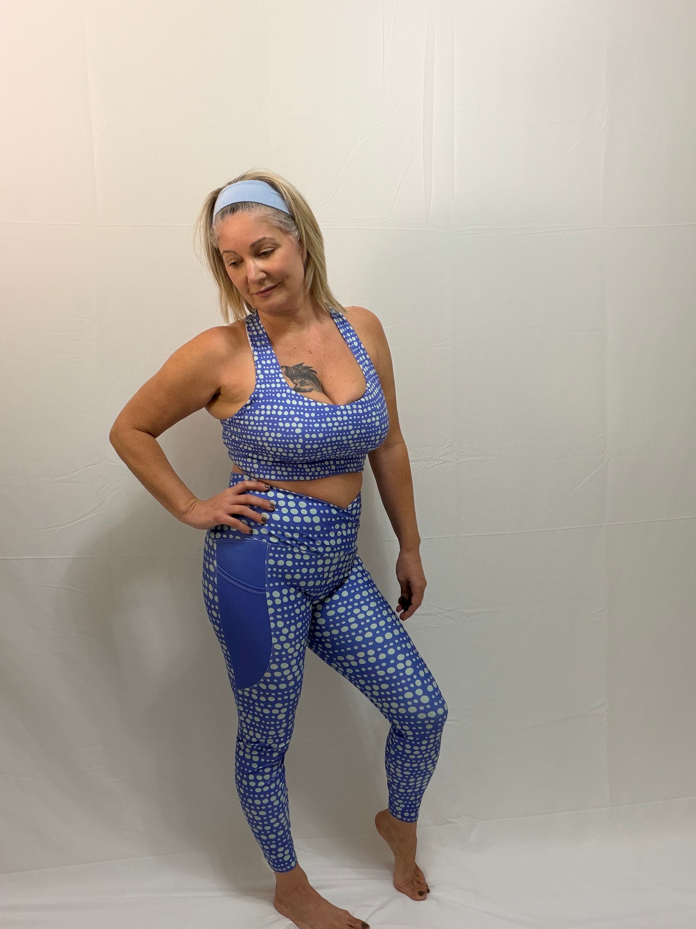 High-Waist Leggings – Purple Skipping Stones
