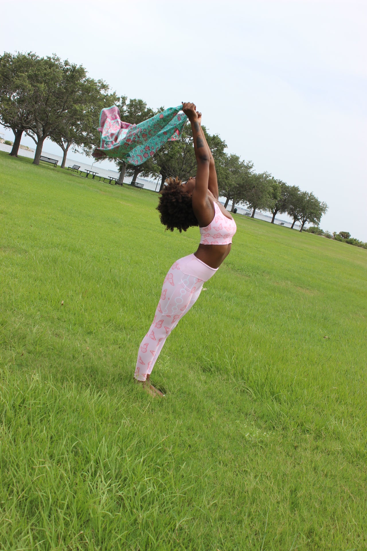 Pink Butterflies Print- Yoga/ Workout Leggings with Side Pockets and Light Compression