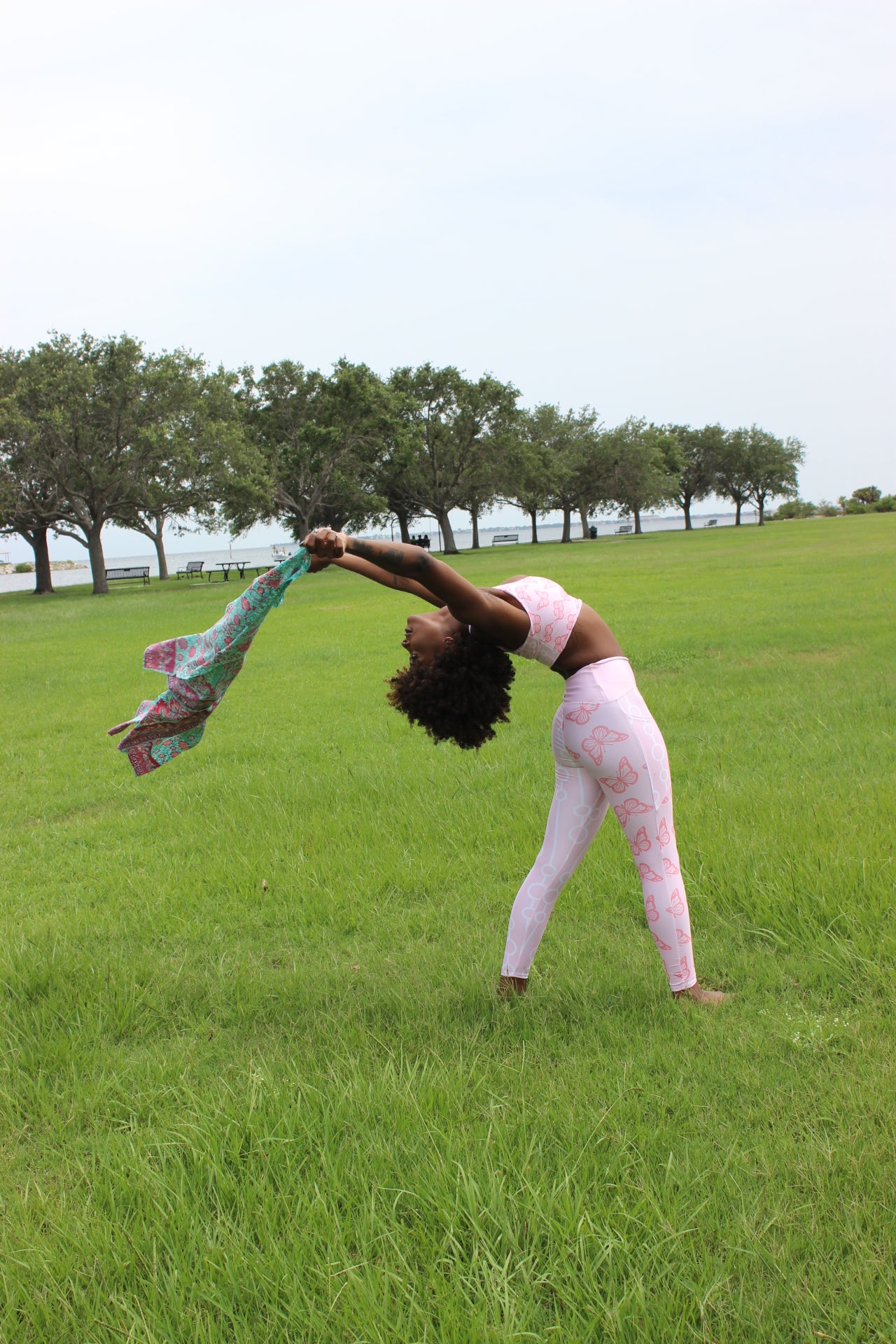 Pink Butterflies Print- Yoga/ Workout Leggings with Side Pockets and Light Compression
