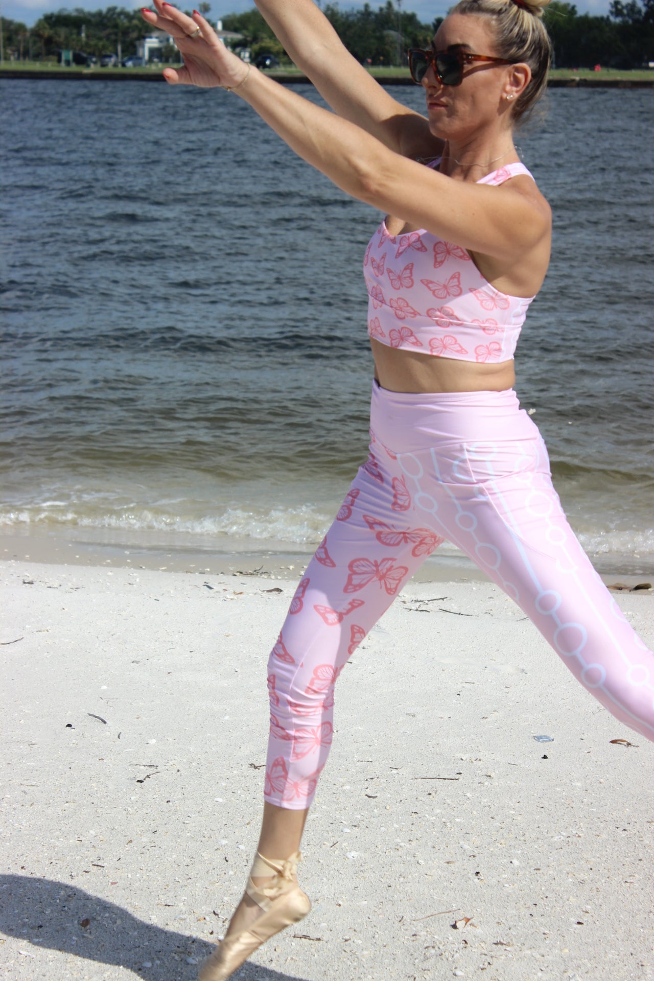 Pink Butterflies Print- Yoga/ Workout Leggings with Side Pockets and Light Compression